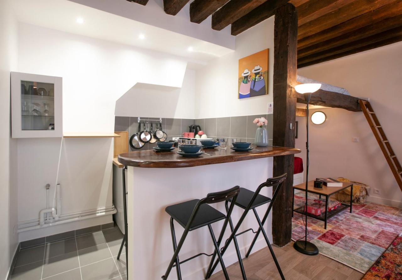 Authentic Apartment In Center Of Parisian Marais מראה חיצוני תמונה