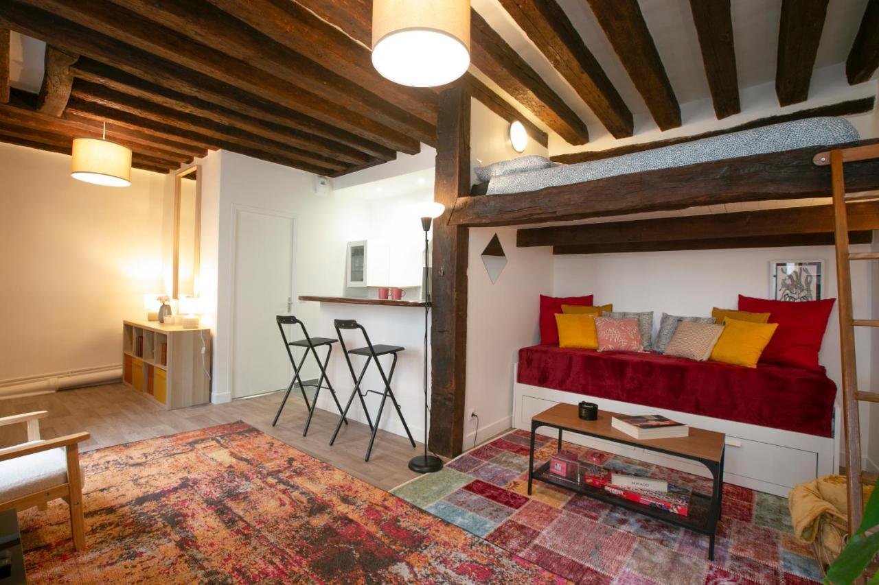 Authentic Apartment In Center Of Parisian Marais מראה חיצוני תמונה